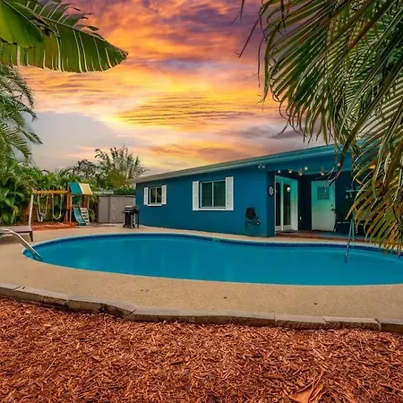 Heated Pool - 8 Min To Beach - King Beds